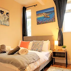  Homestay Ensuite Near Luton Station United Kingdom